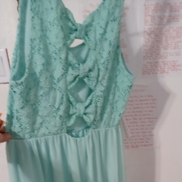 Summer Dress with cute bow back - Picture 3 of 6